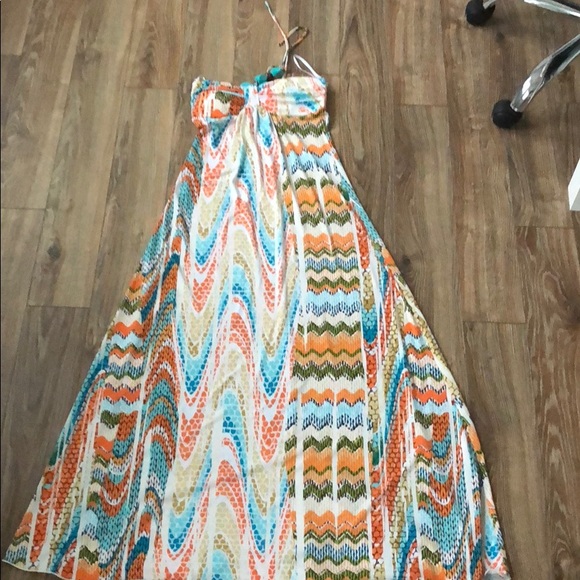 Beautiful multi color maxi dress - Picture 4 of 4